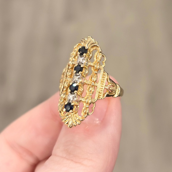 Art Deco Sapphire Shield Ring: 14K Yellow Gold, Diamond Accents, Size 8 - Picture 7 of 12